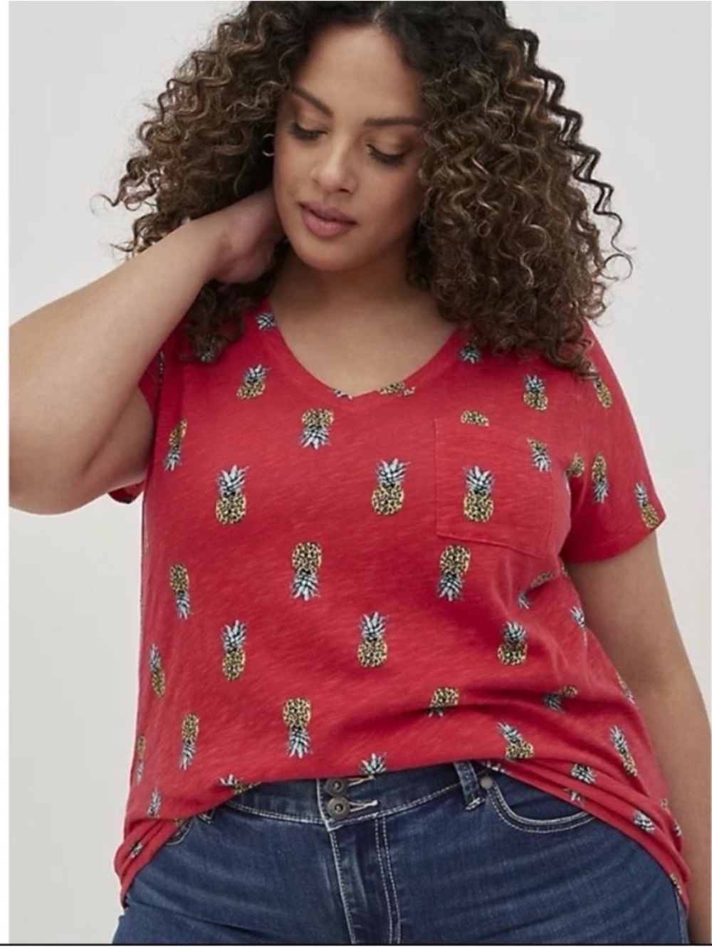 Torrid Classic Fit Pineapple Short Sleeve Pocket Tee 5X Women’s Red 17205837